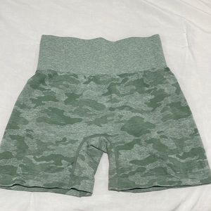 green camo scrunch shorts